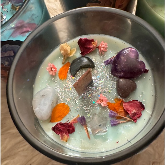 Pisces ♓️ Crystal Candle Zodiac Collection - Picture 6 of 6